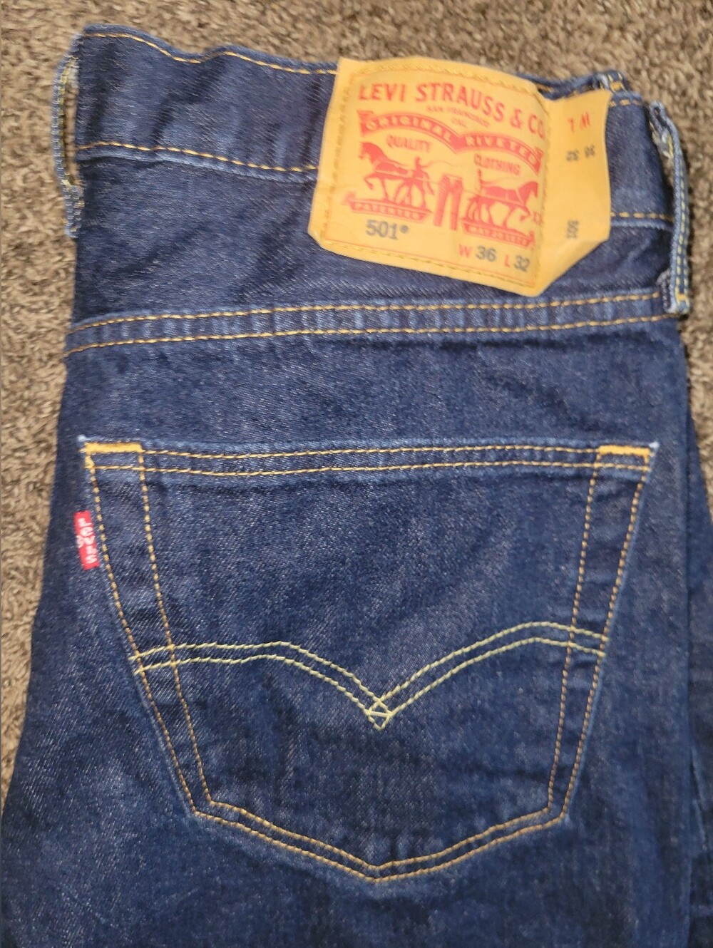 Mens LEVI's 501 jeans Size 36x32
